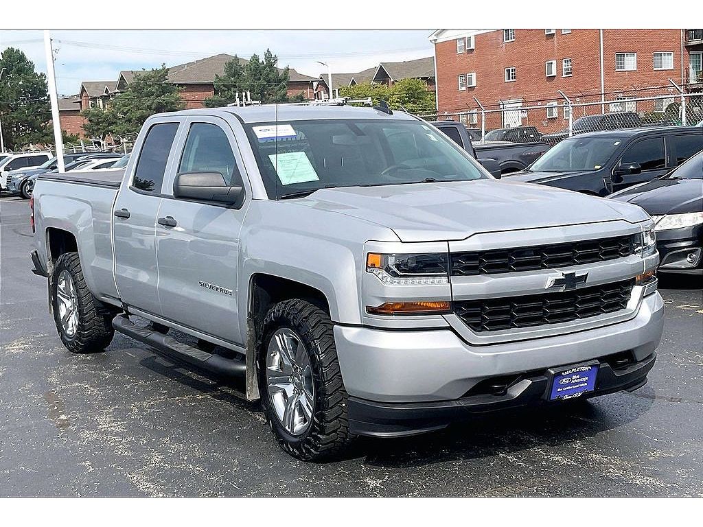 2018 Chevrolet Silverado 1500 Custom