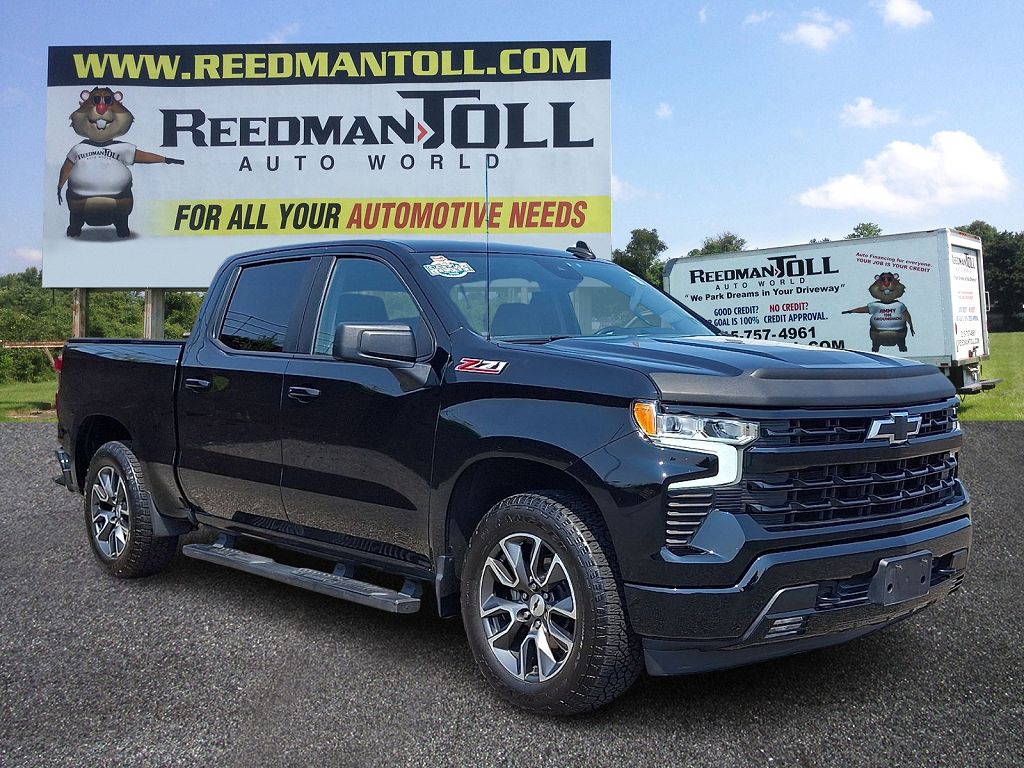 2022 Chevrolet Silverado 1500 4WD Crew Cab Short Bed RST