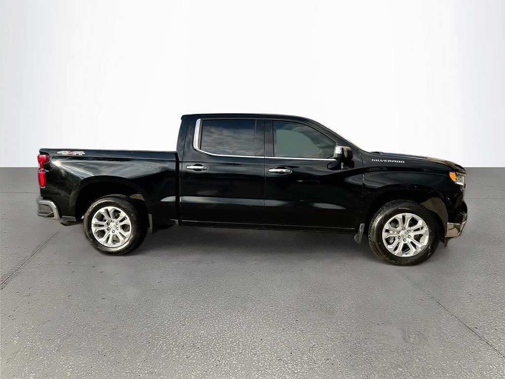 2024 Chevrolet Silverado 1500 4WD Crew Cab Short Bed LTZ