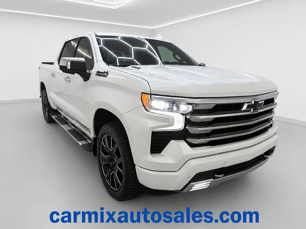 2022 Chevrolet Silverado 1500 High Country Crew Cab 4WD
