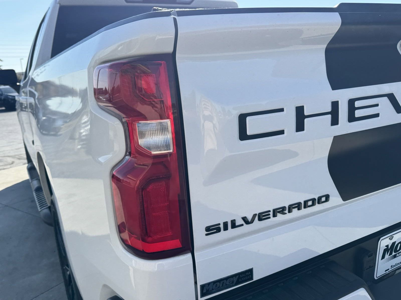 Vehicle Image 10 of 33 for 2020 Chevrolet Silverado 1500