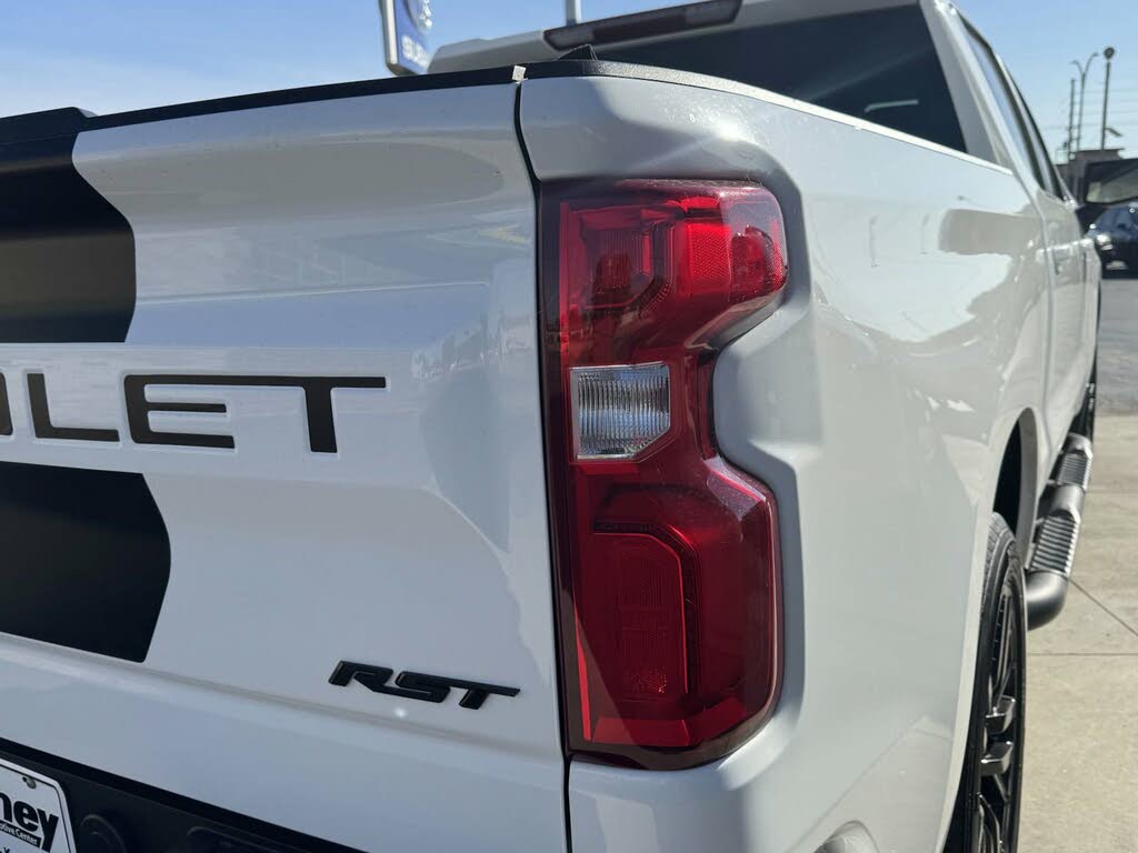 Vehicle Image 11 of 33 for 2020 Chevrolet Silverado 1500