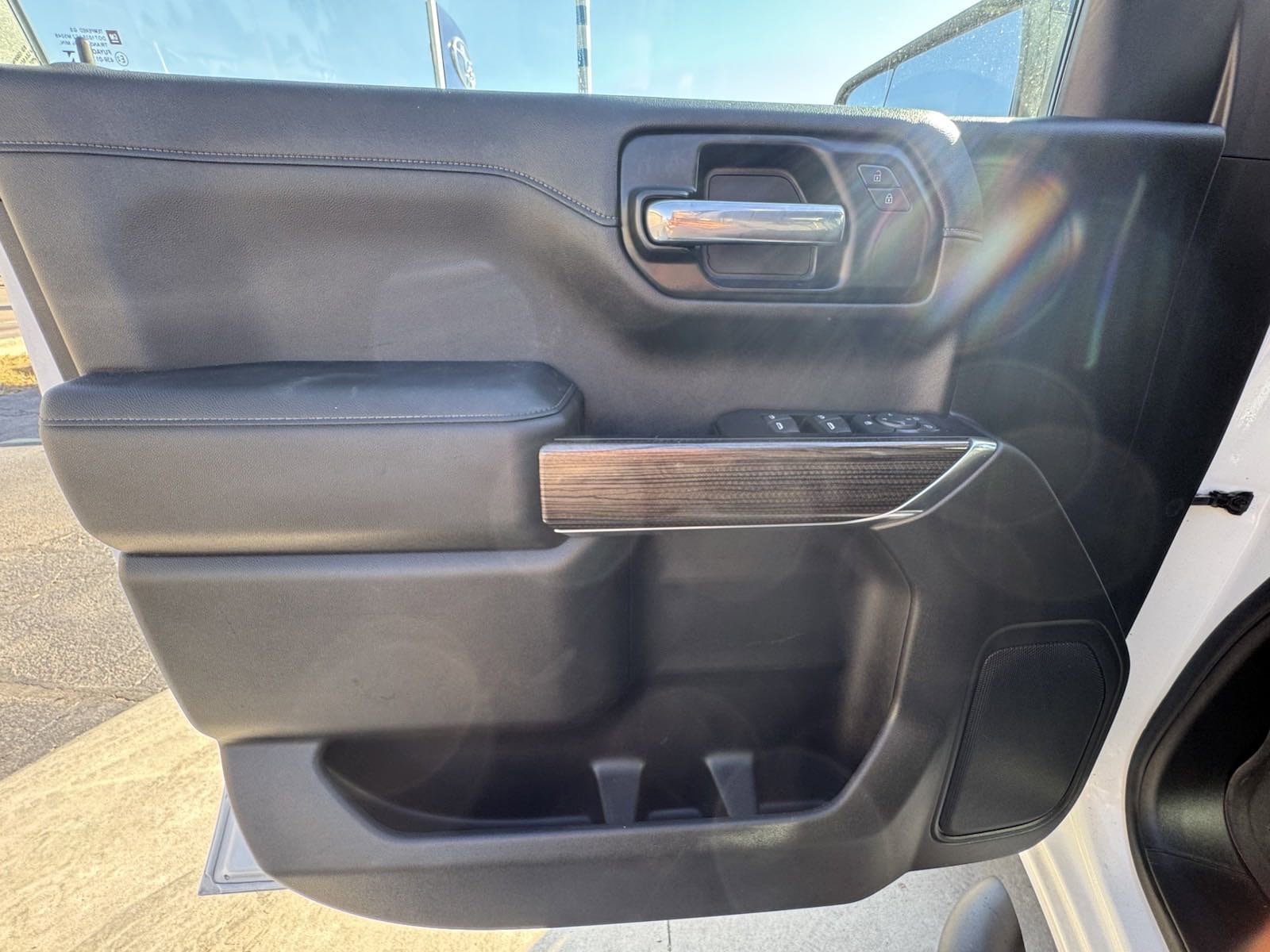 Vehicle Image 18 of 33 for 2020 Chevrolet Silverado 1500