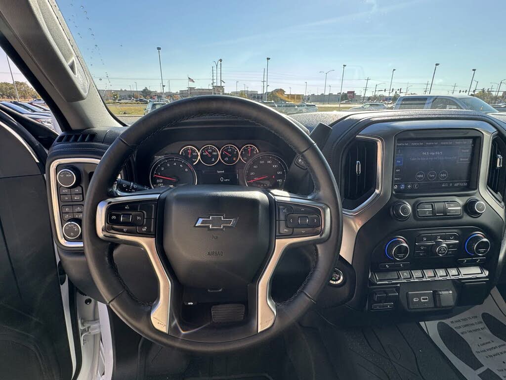 2020 Chevrolet Silverado 1500 - 23