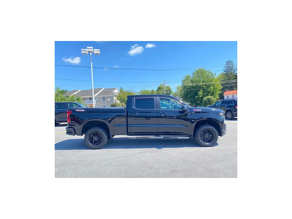 2022 Chevrolet Silverado 1500 LTD 4WD Crew Cab Standard Bed LT Trail Boss