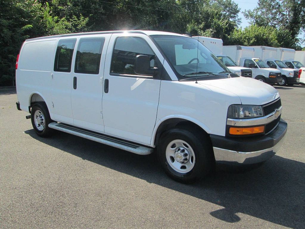 2025 Chevrolet Express 2500