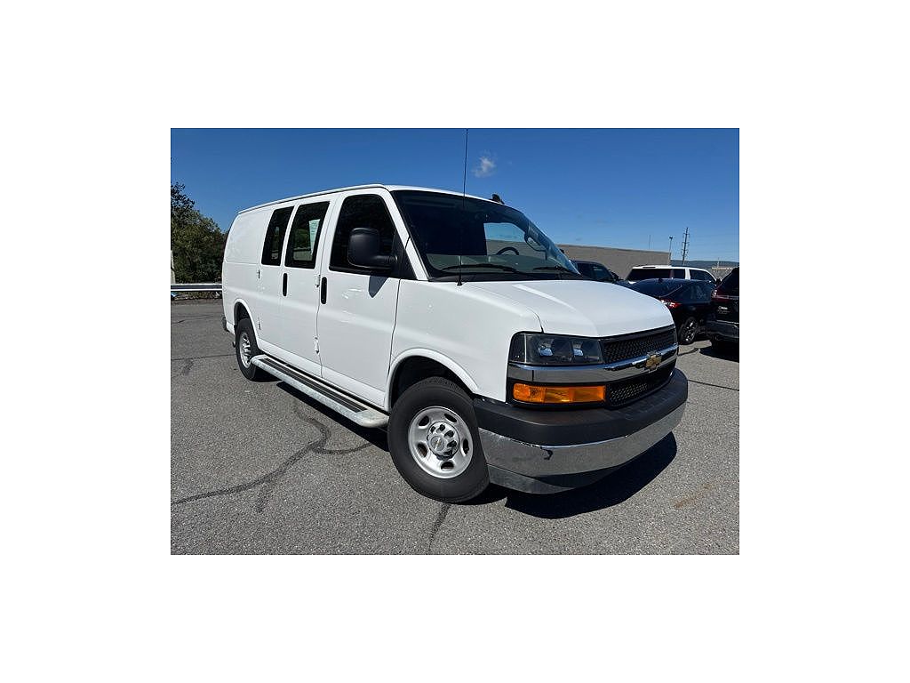 2025 Chevrolet Express 2500