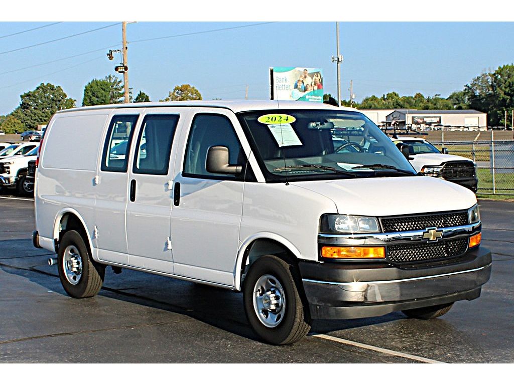 2024 Chevrolet Express 2500