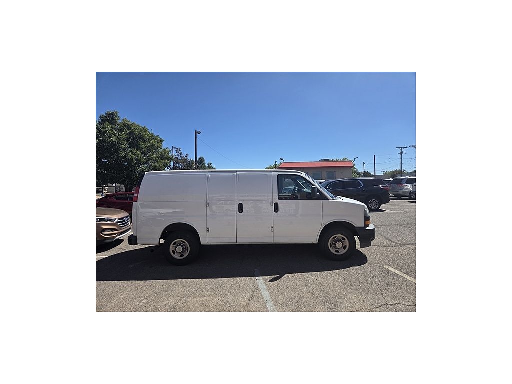 2018 Chevrolet Express 2500