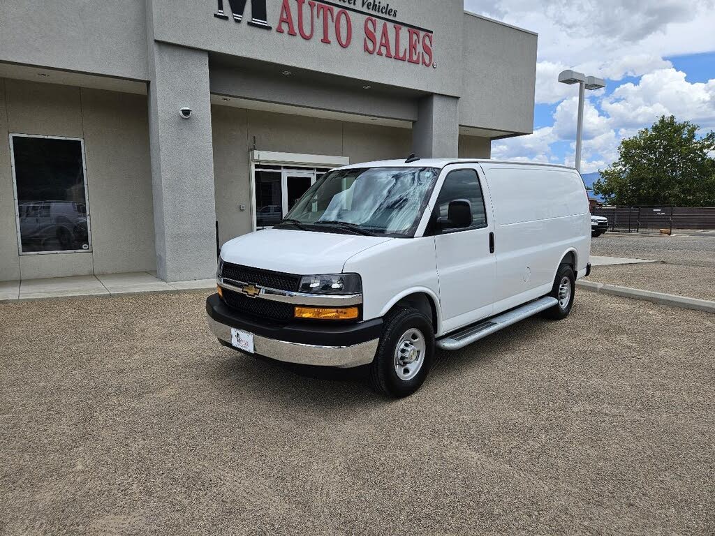 2025 Chevrolet Express 2500