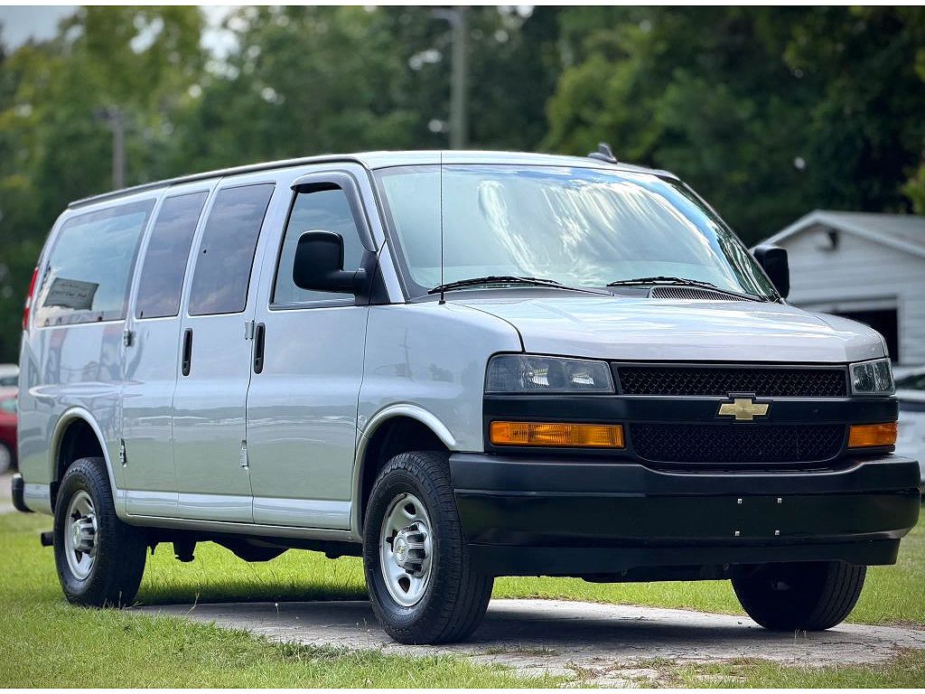 2024 Chevrolet Express 2500