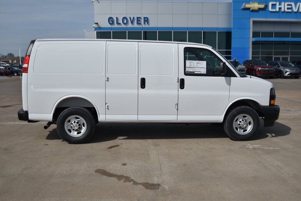 2026 Chevrolet Express 2500