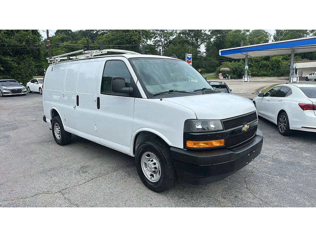 2022 Chevrolet Express 2500