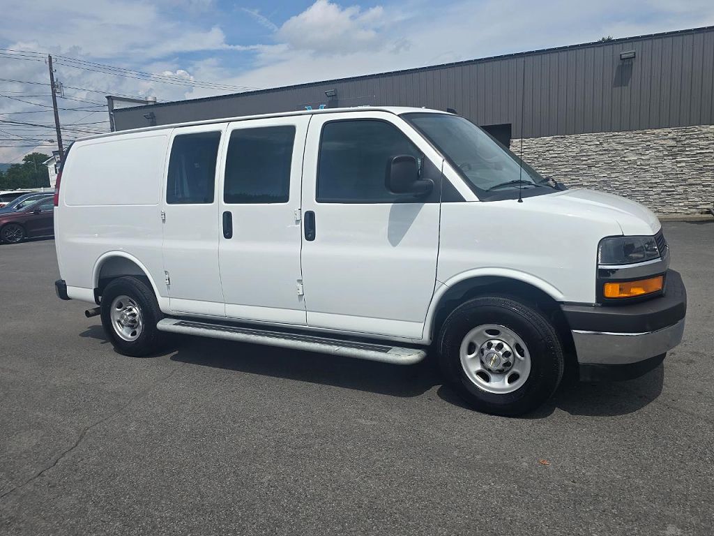 2025 Chevrolet Express 2500