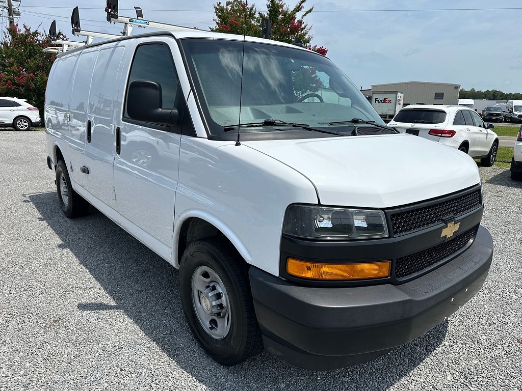 2022 Chevrolet Express 2500