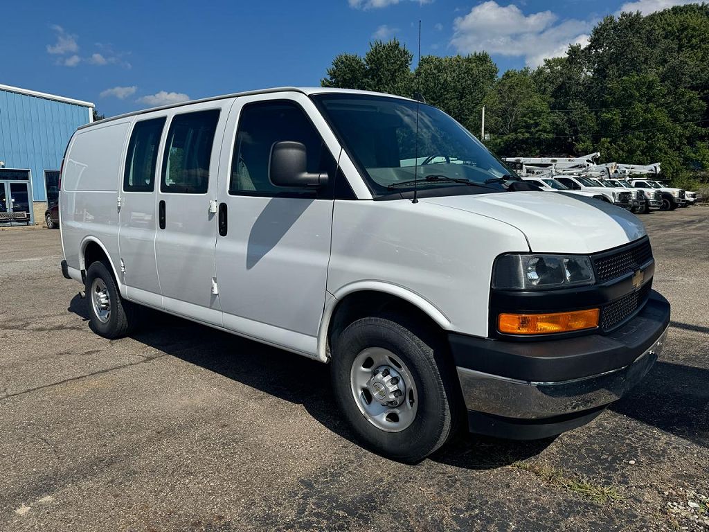 2023 Chevrolet Express 2500
