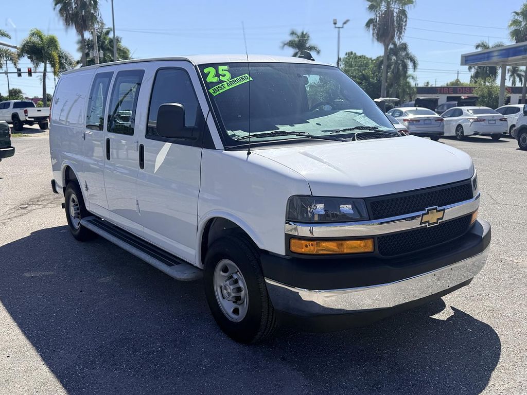 2025 Chevrolet Express 2500