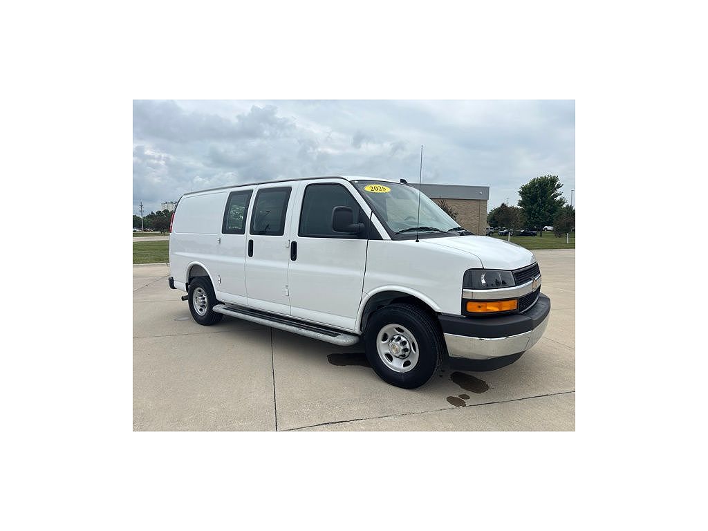 2025 Chevrolet Express 2500