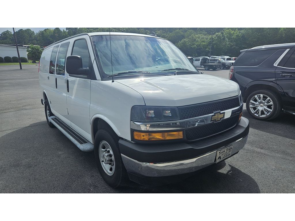 2025 Chevrolet Express 2500