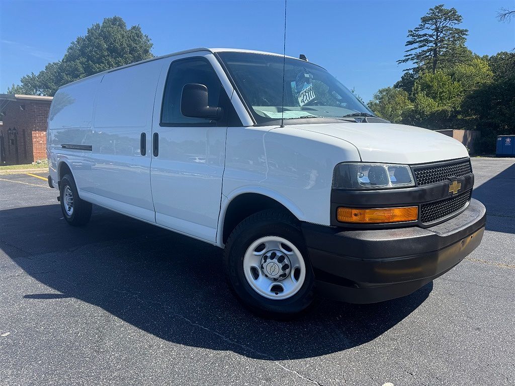 2023 Chevrolet Express 2500