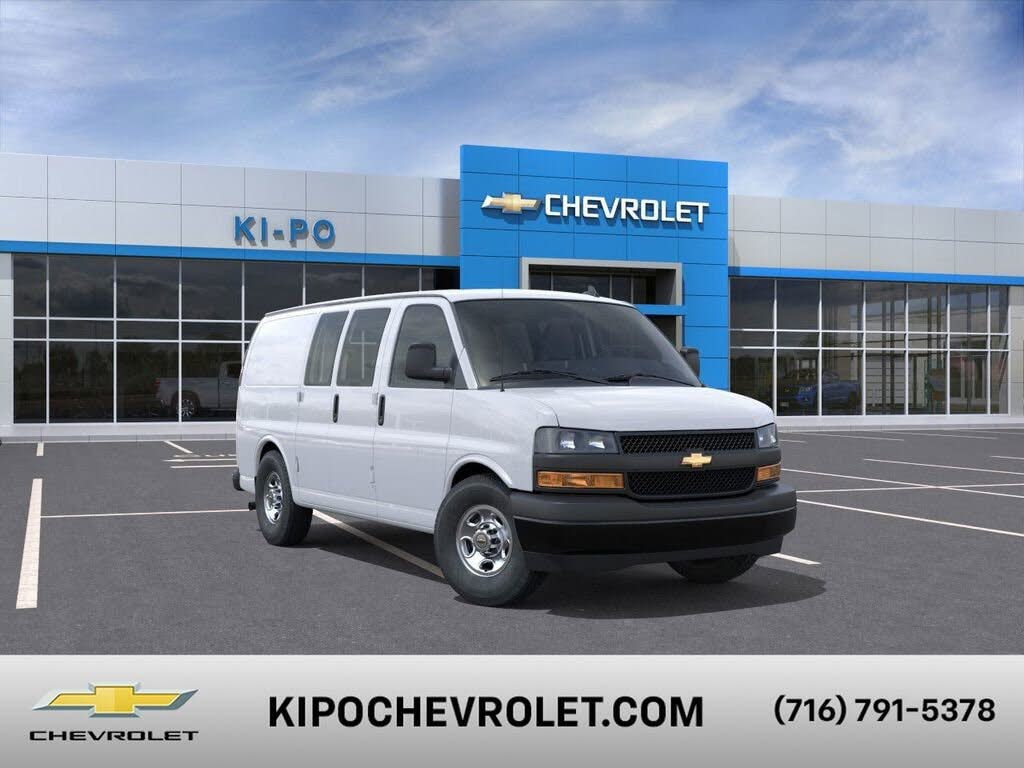 2025 Chevrolet Express 3500