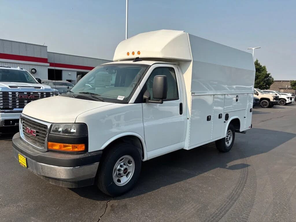 2024 GMC Savana 3500