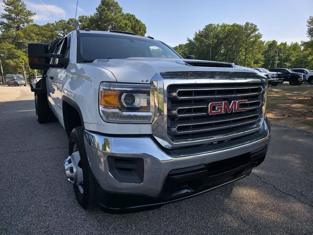 2019 GMC Sierra 3500HD CC Base 4x2 4dr Crew Cab Chassis