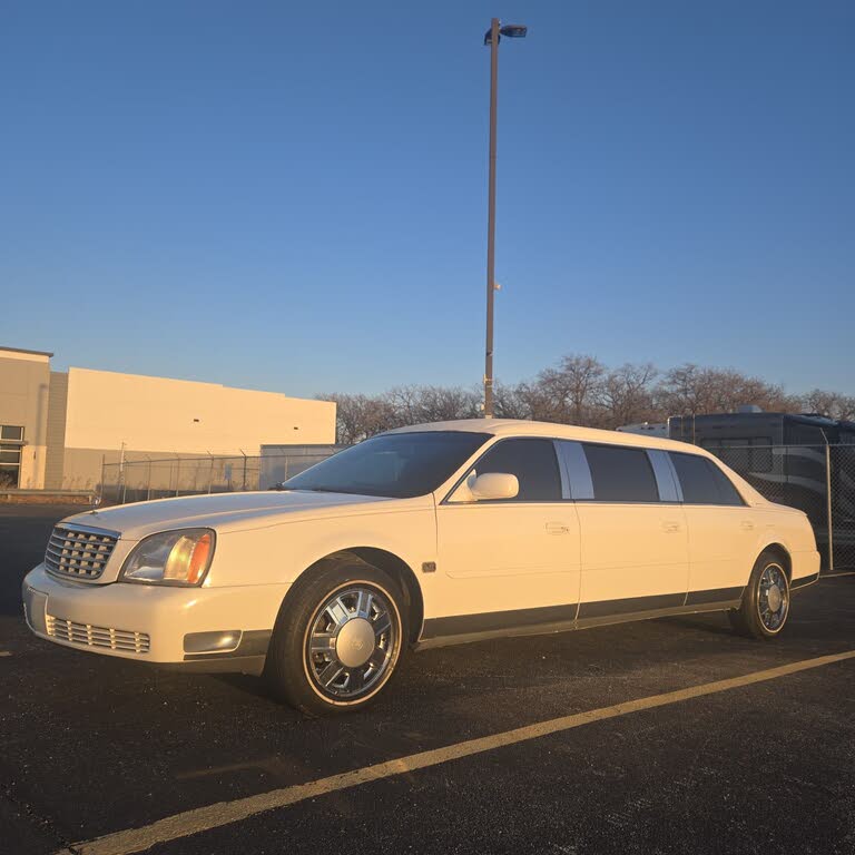 2000 Cadillac DeVille Limousine