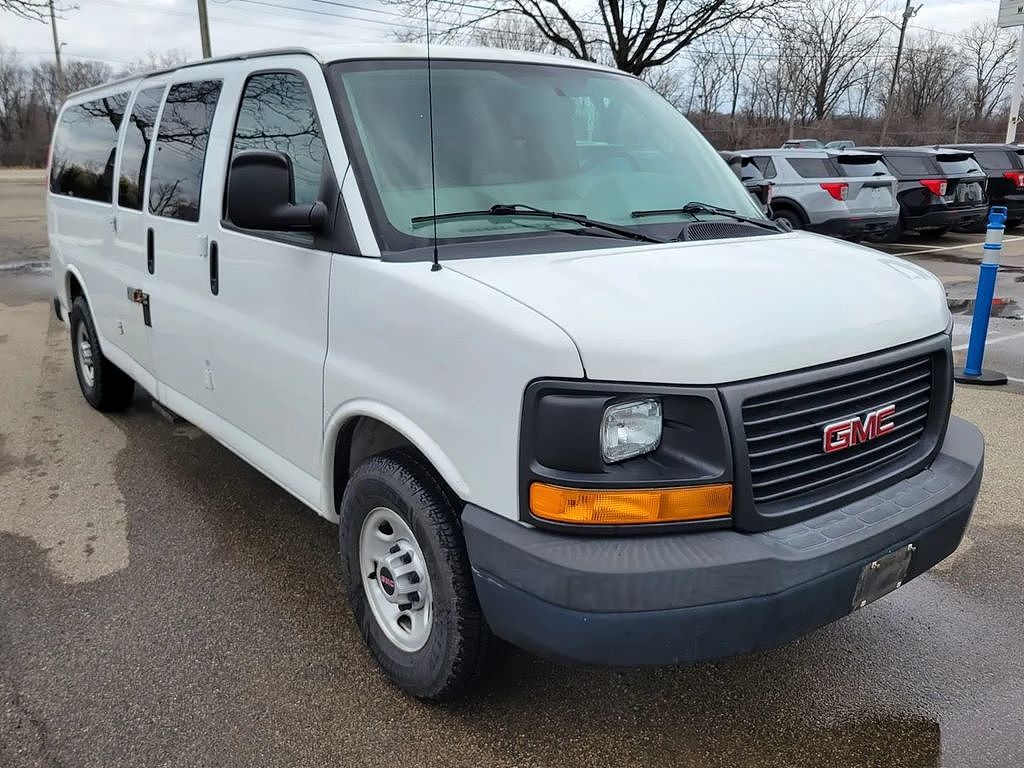 2017 GMC Savana LS 3500