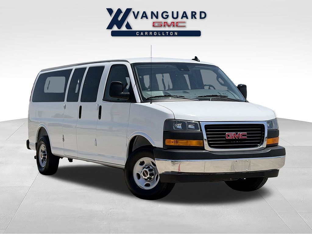 2025 GMC Savana LT 3500