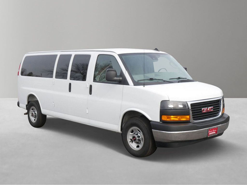 2025 GMC Savana LT 3500