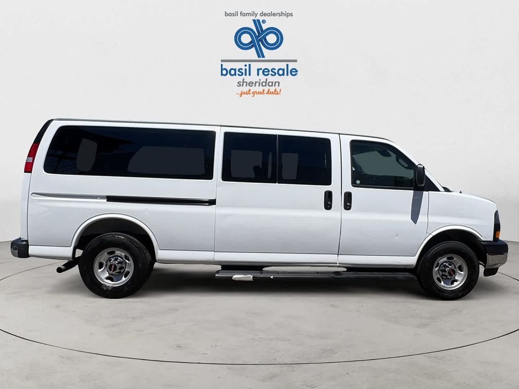 2025 GMC Savana LT 3500