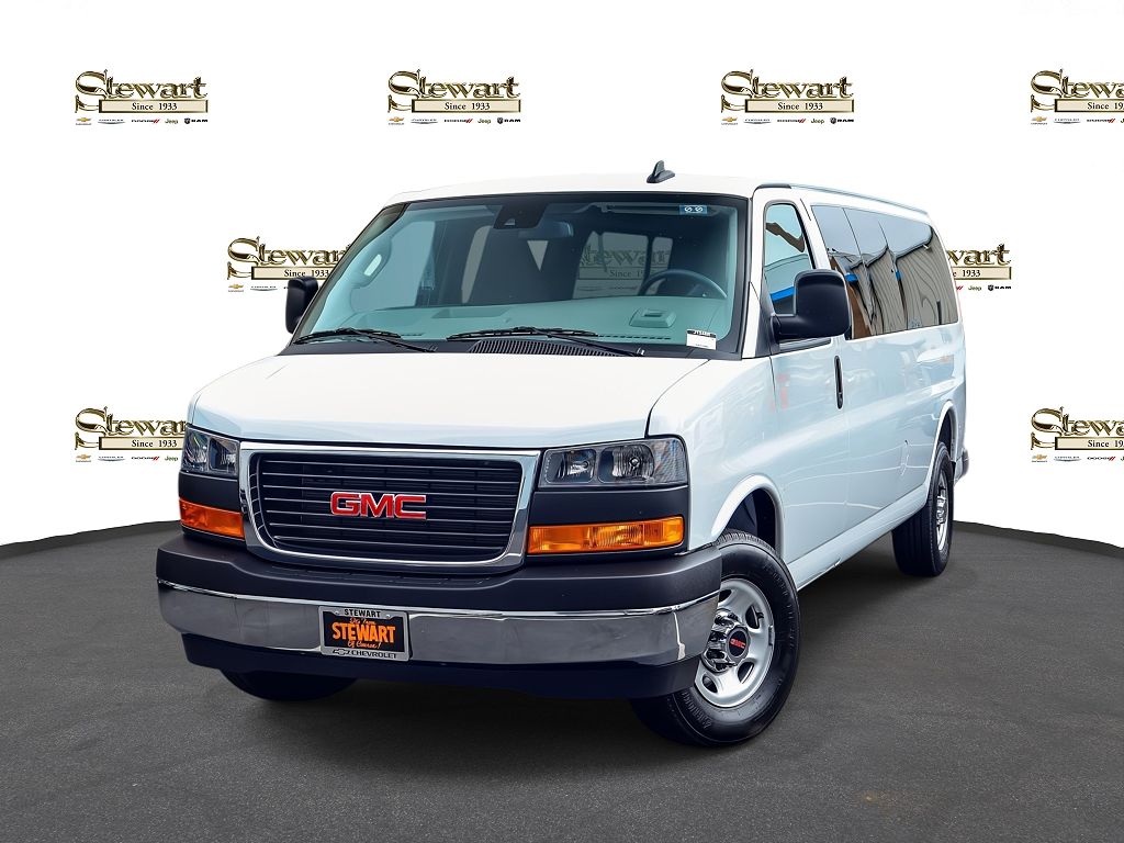 2025 GMC Savana LT 3500