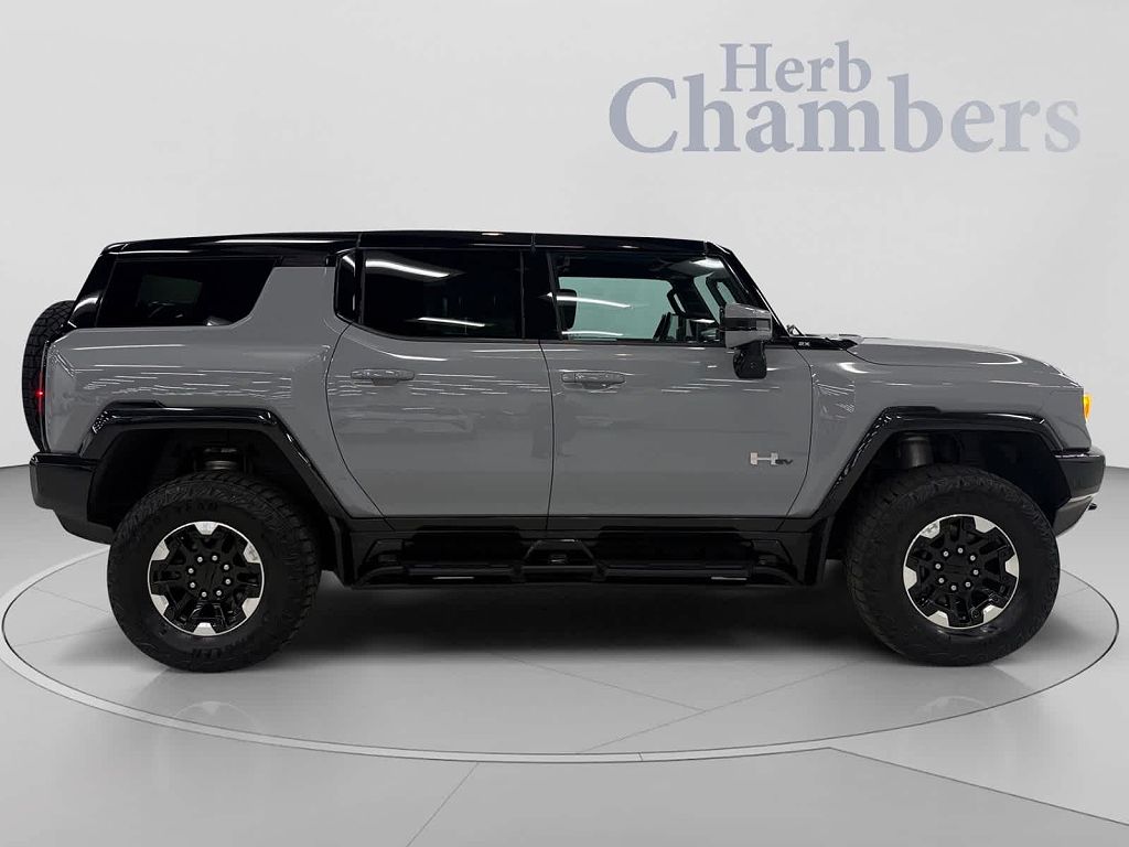 2024 GMC HUMMER EV SUV 2X w/ Extreme Off-Road Package & Infinity Roof