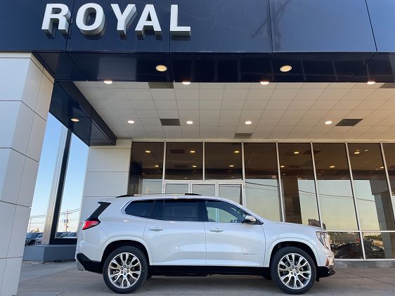 2024 GMC Acadia Denali