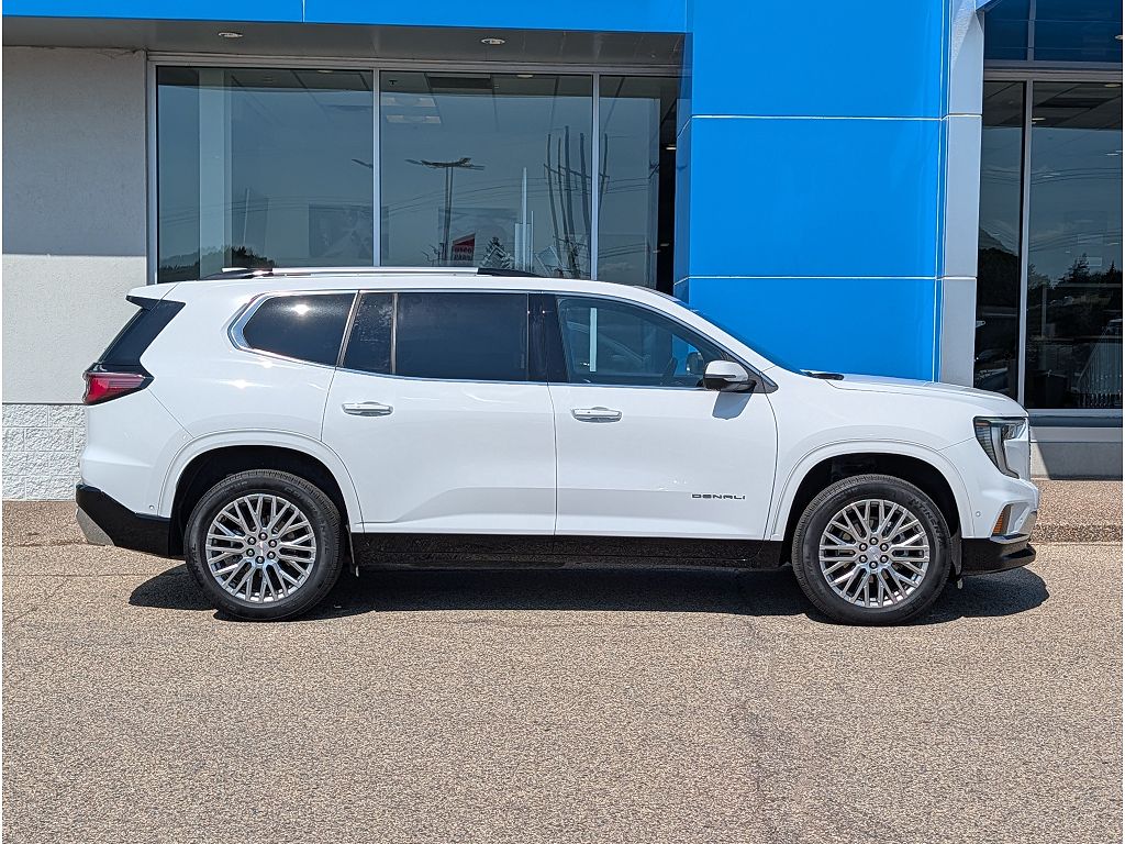 2026 GMC Acadia Denali