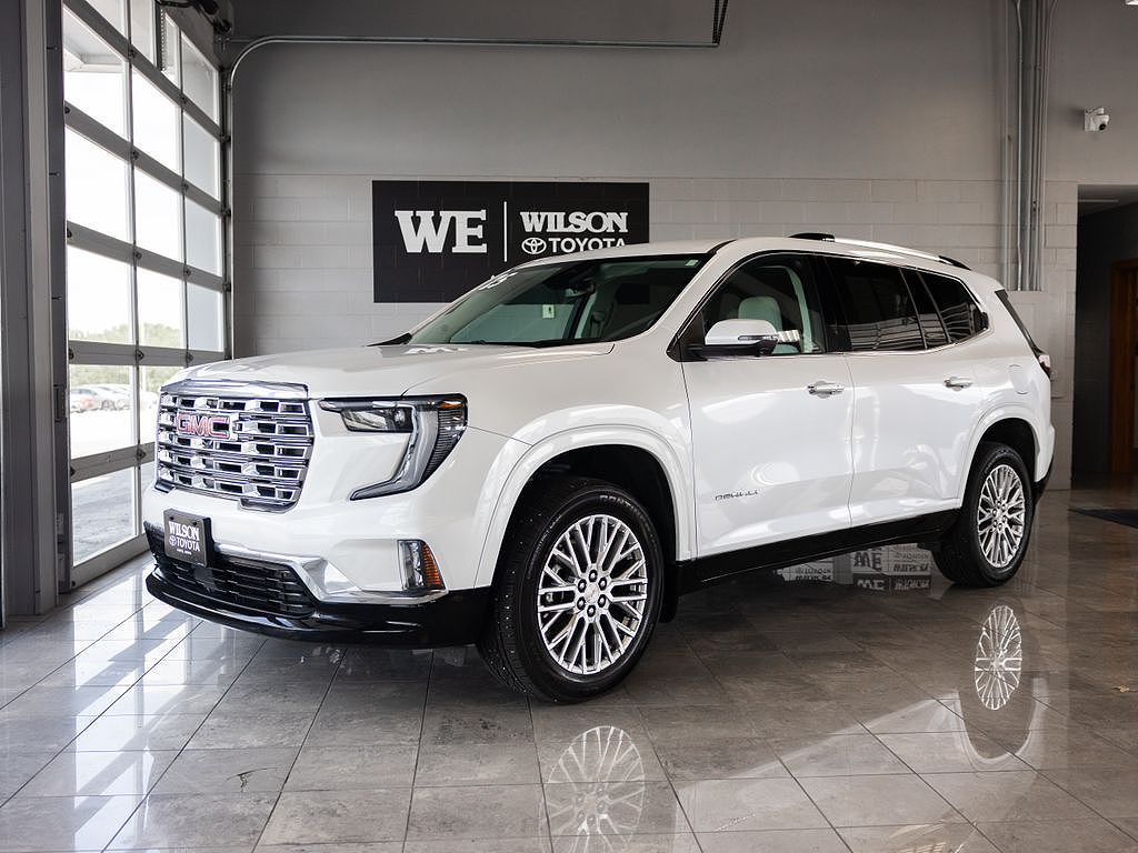 2025 GMC Acadia Denali