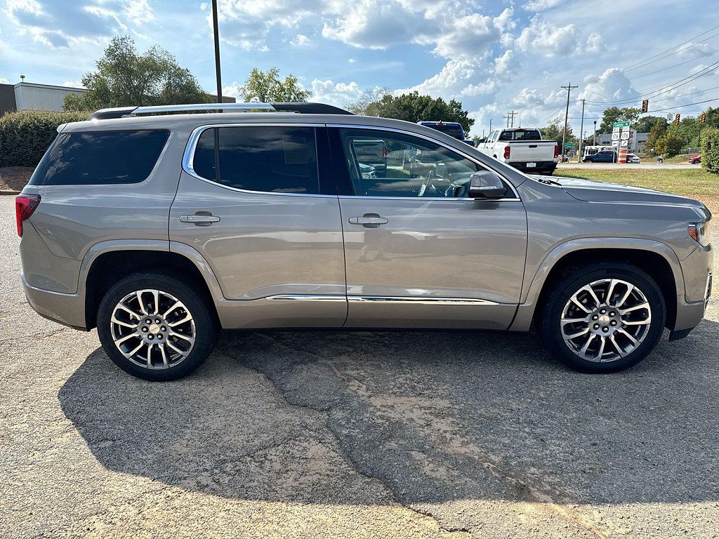 2022 GMC Acadia Denali