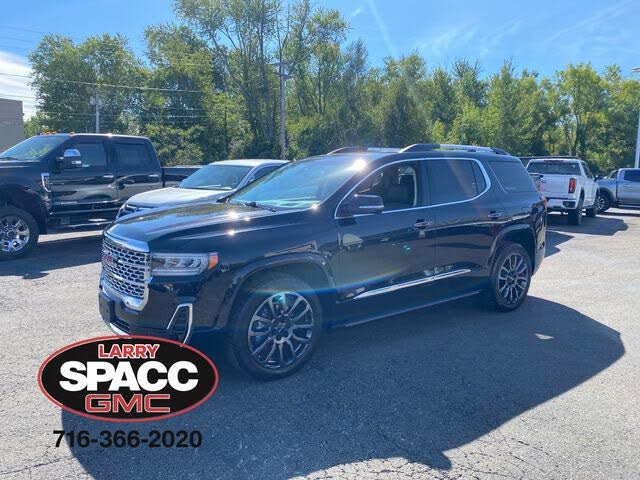2023 GMC Acadia Denali