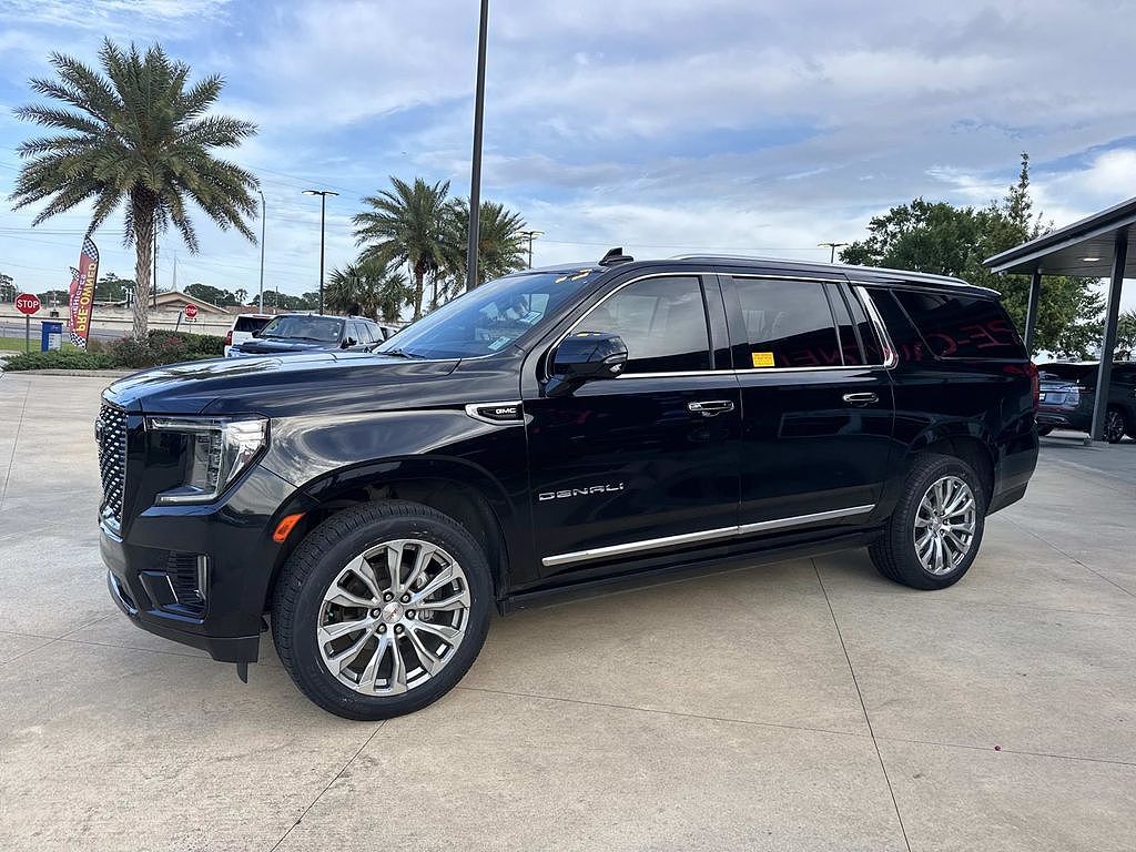 2023 GMC Yukon XL Denali