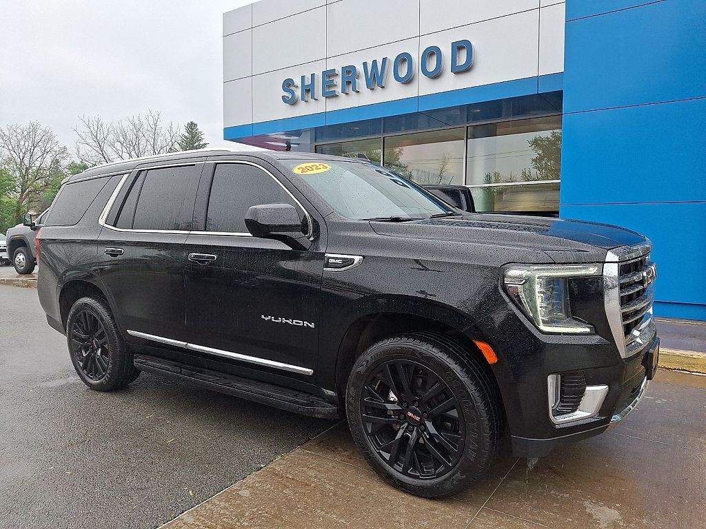 2023 GMC Yukon SLT