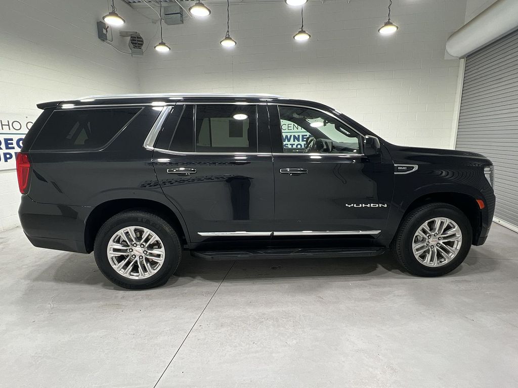 2024 GMC Yukon SLT