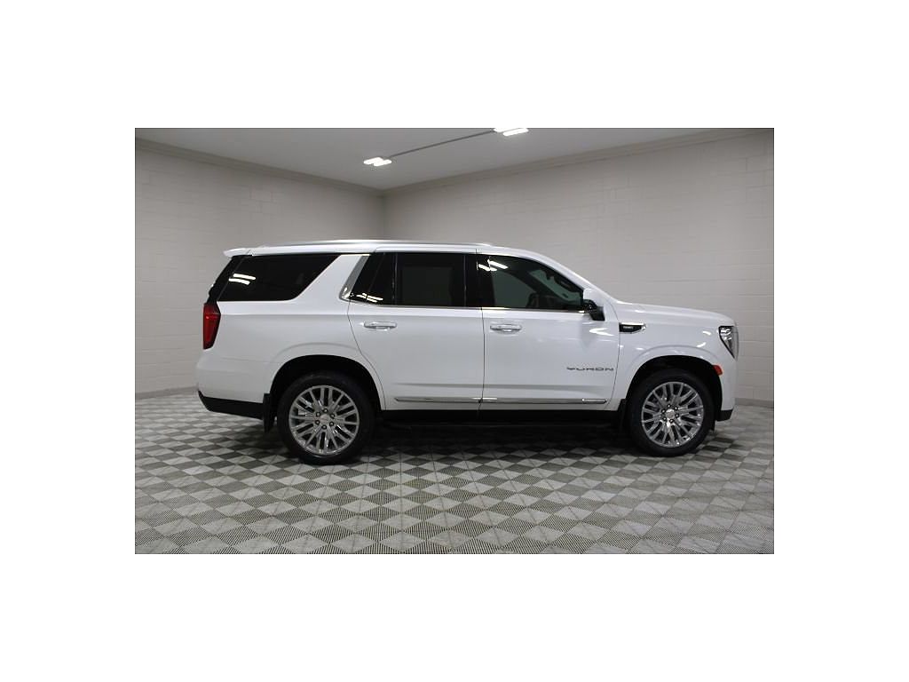 2024 GMC Yukon SLT