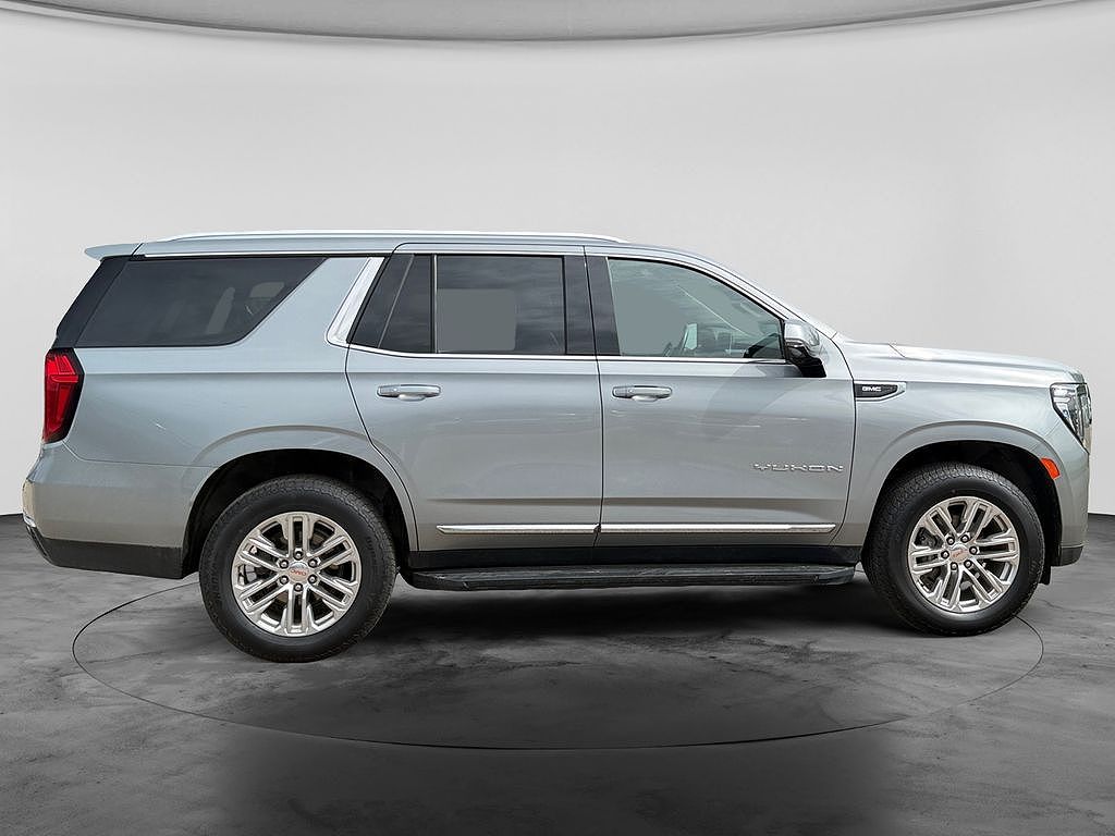 2024 GMC Yukon SLT