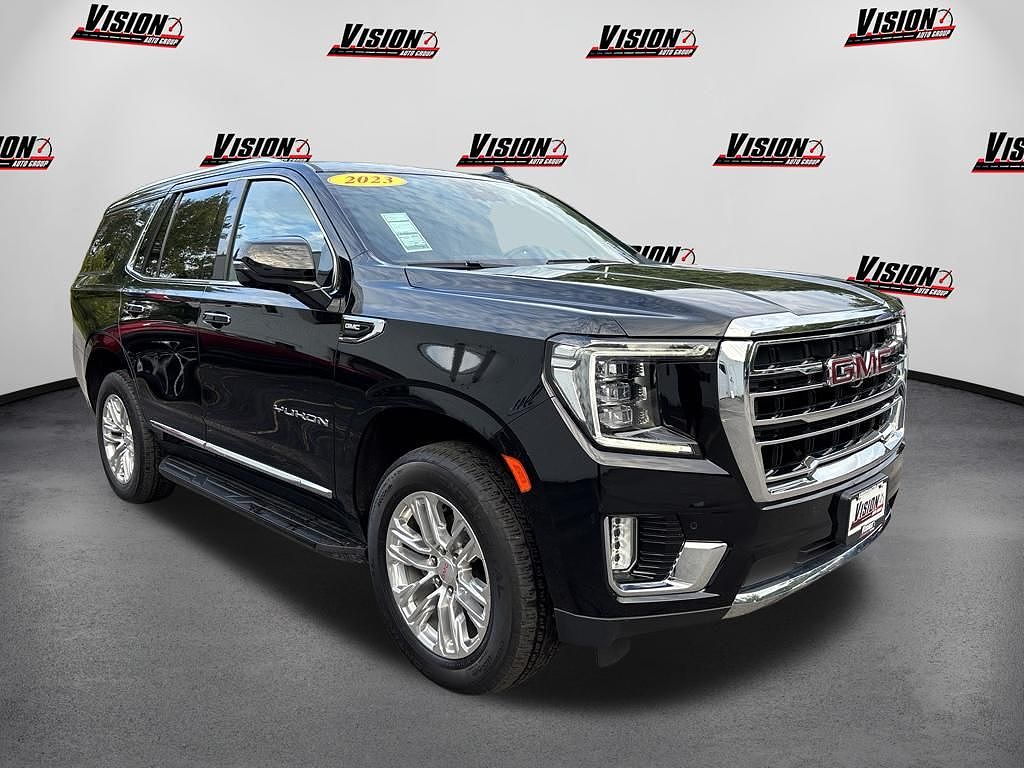 2023 GMC Yukon SLT