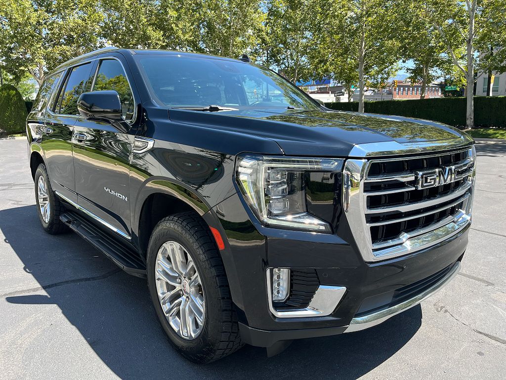 2023 GMC Yukon SLT