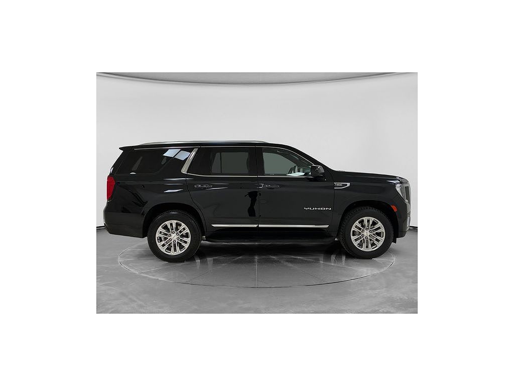 2024 GMC Yukon SLT