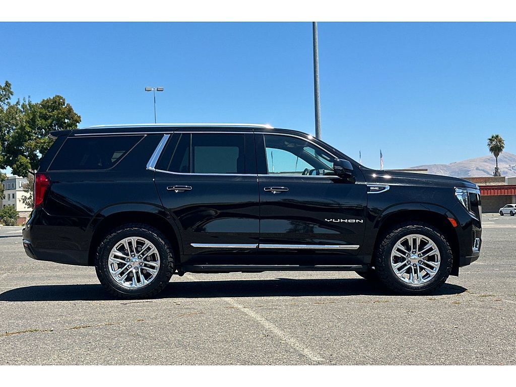 2022 GMC Yukon SLT