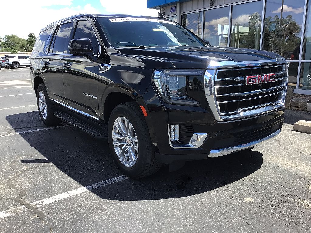 2024 GMC Yukon SLT