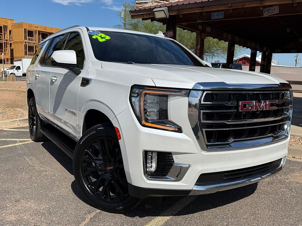 2023 GMC Yukon SLT